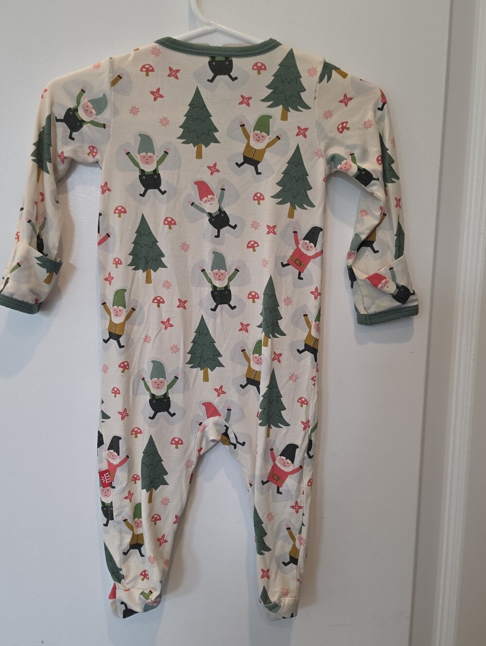 Magnetic Me Modal Magnetic Footed Baby Pajama Sleeper Newborn Gnome for Holidays - Picture 3 of 5